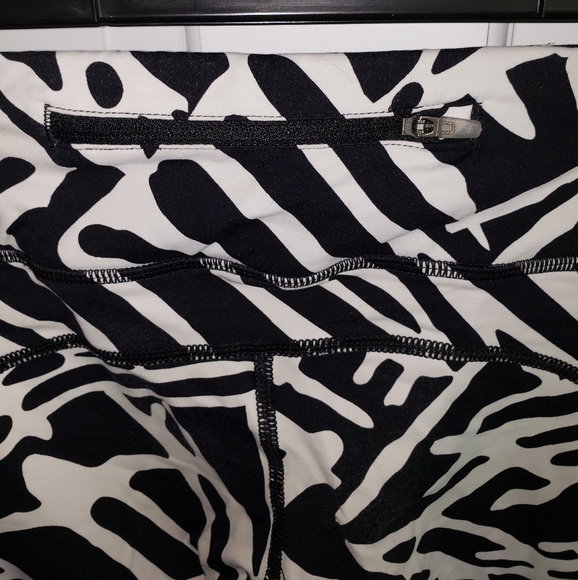 Nike Running Leggings Dri Fit Xtra Small Crop - Picture 4 of 4